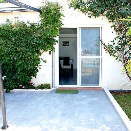 Daire Chaleureux A Penta-di-casinca 60 M² Avec Piscine Privee *