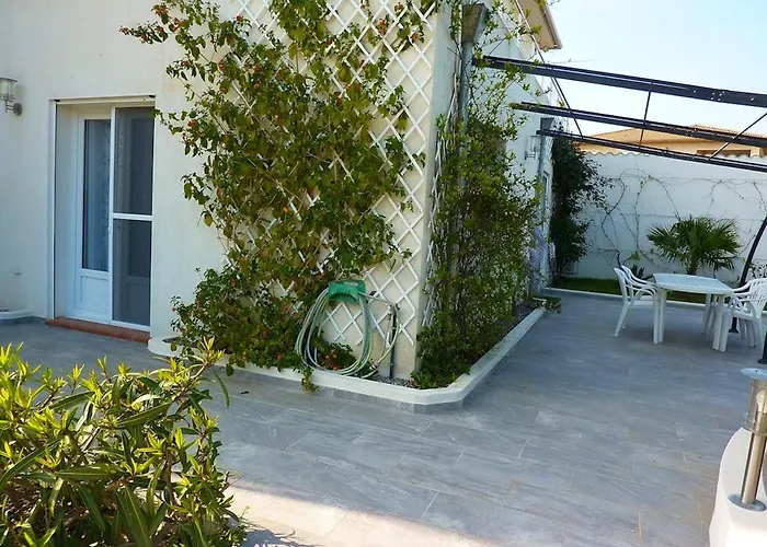 Chaleureux A Penta-di-casinca 60 M² Avec Piscine Privee Appartement *