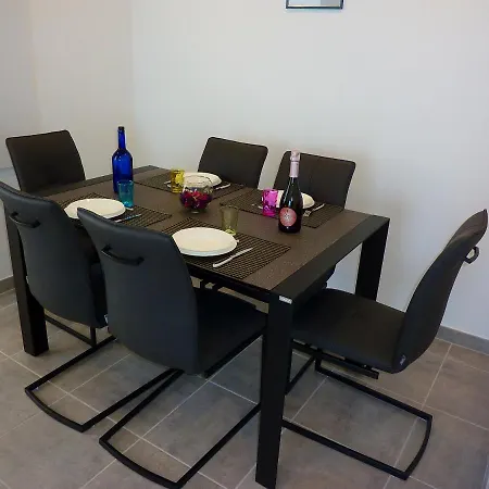 Chaleureux A Penta-di-casinca 60 M² Avec Piscine Privee * Penta di Casinca