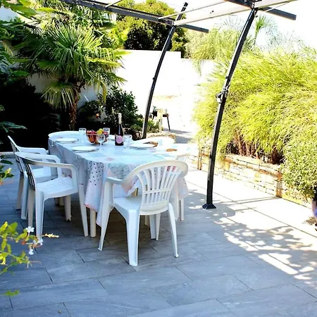 Chaleureux A Penta-di-casinca 60 M² Avec Piscine Privee *