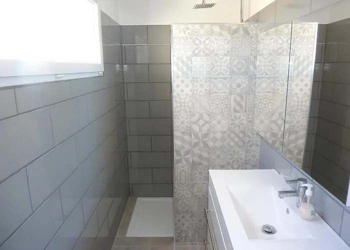 Chaleureux A Penta-di-casinca 60 M² Avec Piscine Privee *